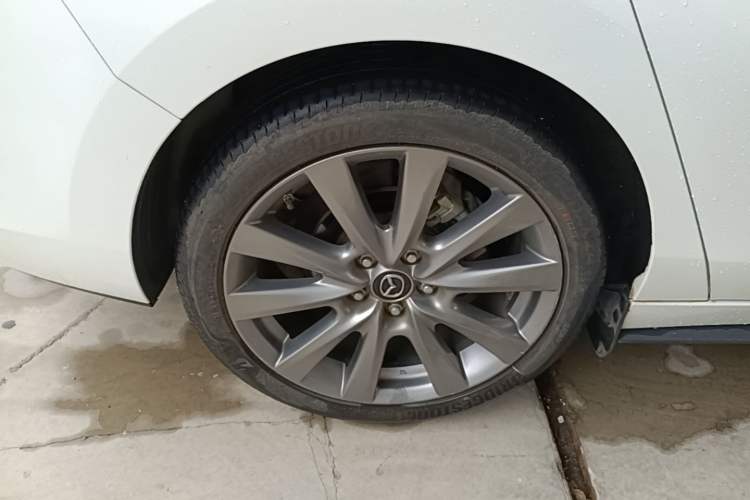 Used Mazda 3 Axela 2021 2.0L Automatic Zhiyao Edition Right Rear Wheel Hub