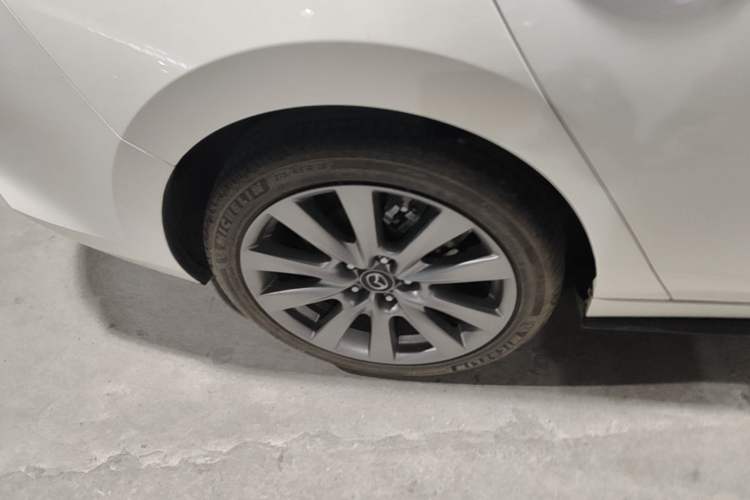 Used Mazda 3 Axela 2021 2.0L Automatic Zhiyao Edition Right Rear Wheel Hub