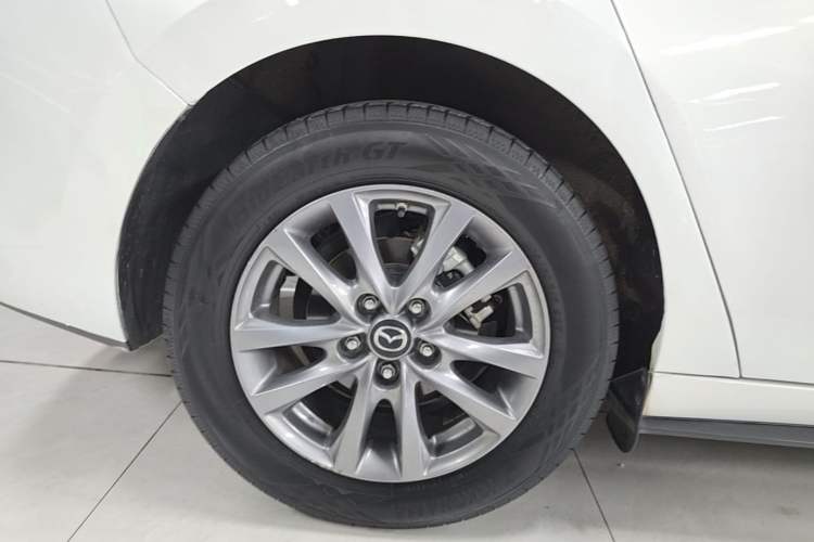 Used Mazda 3 Axela 2021 2.0L Automatic Zhiqing Edition Right Rear Wheel Hub
