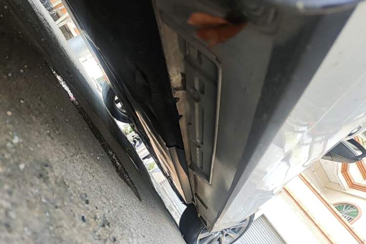 Used Mazda 3 Axela 2021 2.0L Automatic ZhiXuan Edition Right Side Sill