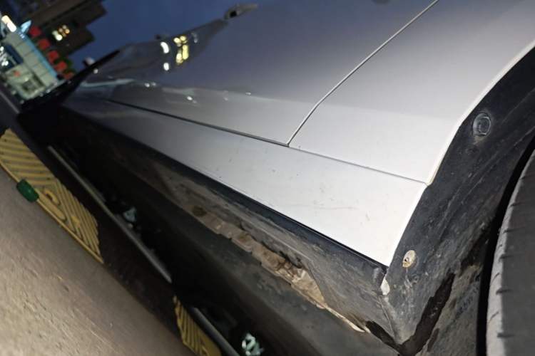 Used Mazda 3 Axela 2021 2.0L Automatic Zhiya Edition Right Side Sill
