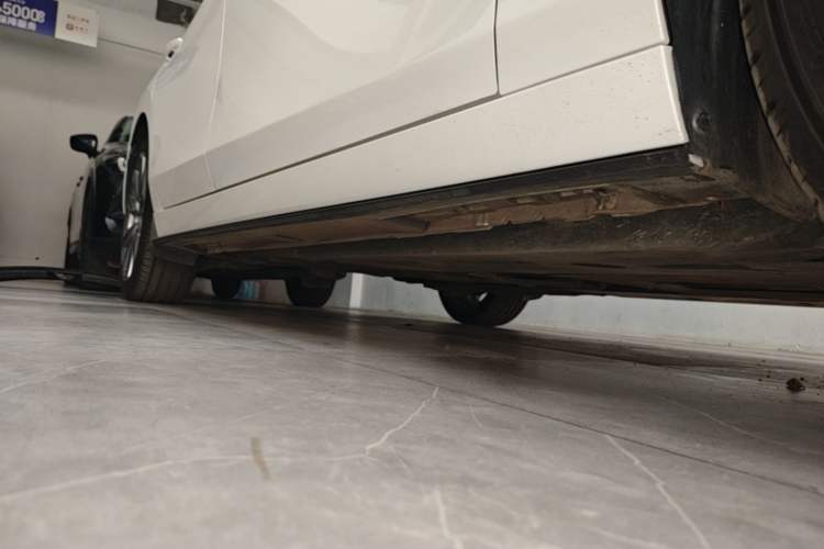Used Mazda 3 Axela 2021 2.0L Automatic Zhiyao Edition Right Side Sill