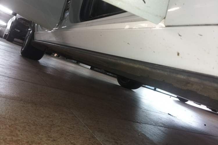 Used Mazda 3 Axela 2021 2.0L Automatic Zhiya Edition Right Side Sill