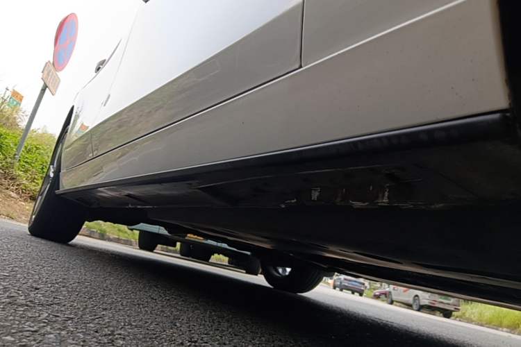 Used Mazda 3 Axela 2021 2.0L Automatic Zhiya Edition Right Side Sill