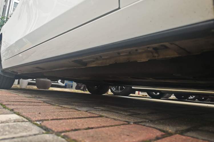 Used Mazda 3 Axela 2021 2.0L Automatic Zhiya Edition Right Side Sill