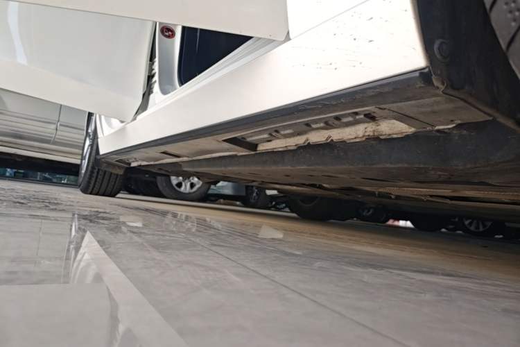 Used Mazda 3 Axela 2021 2.0L Automatic Zhiqing Edition Right Side Sill