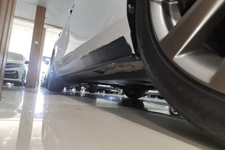 Used Mazda 3 Axela 2021 2.0L Automatic Zhi Rui Edition Right Side Sill