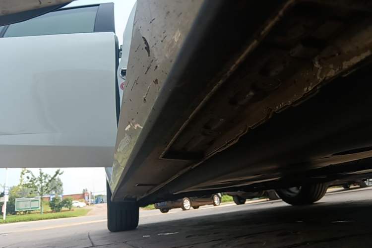 Used Mazda 3 Axela 2021 2.0L Automatic ZhiXuan Edition Right Side Sill
