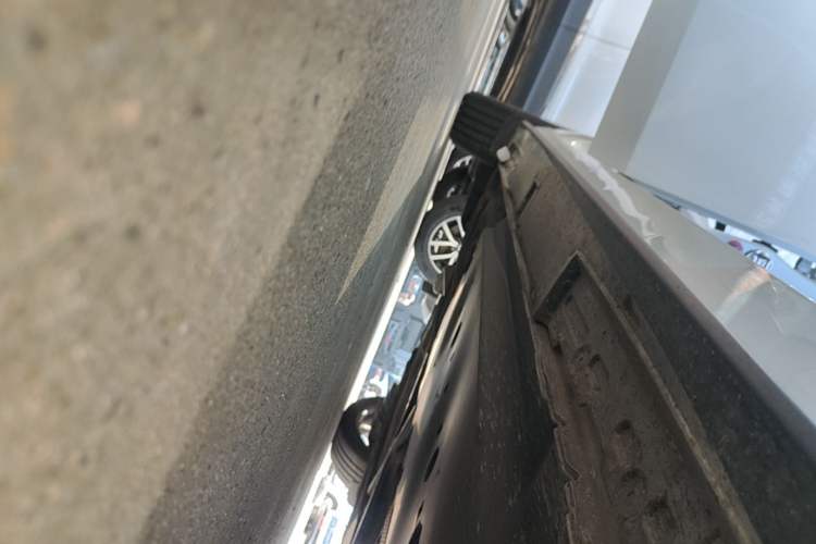 Used Mazda 3 Axela 2021 2.0L Automatic Zhiya Edition Right Side Sill