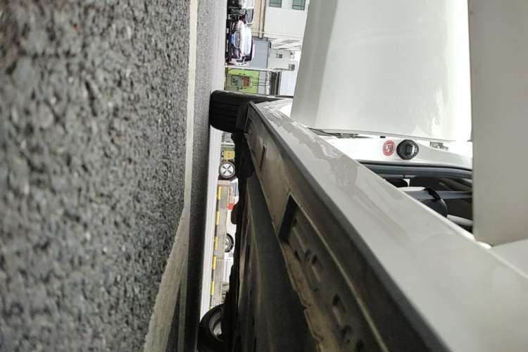 Used Mazda 3 Axela 2021 2.0L Automatic ZhiXuan Edition Right Side Sill