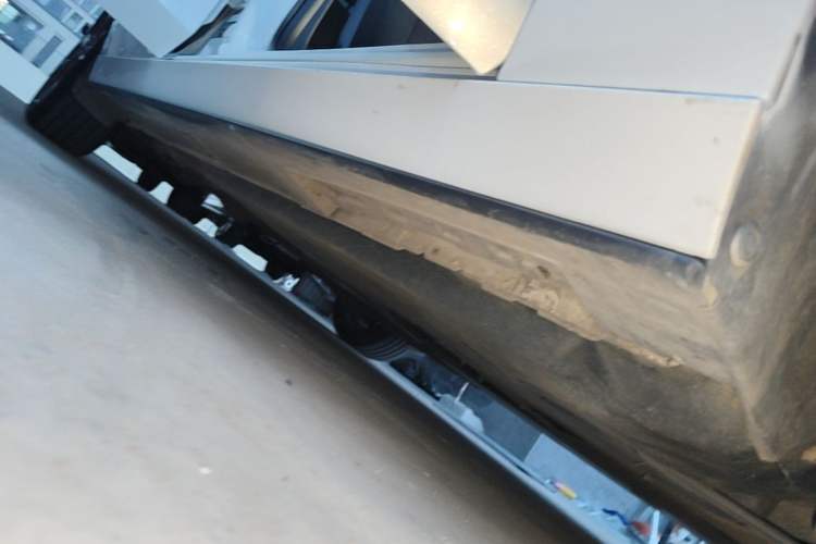 Used Mazda 3 Axela 2021 2.0L Automatic ZhiXuan Edition Right Side Sill