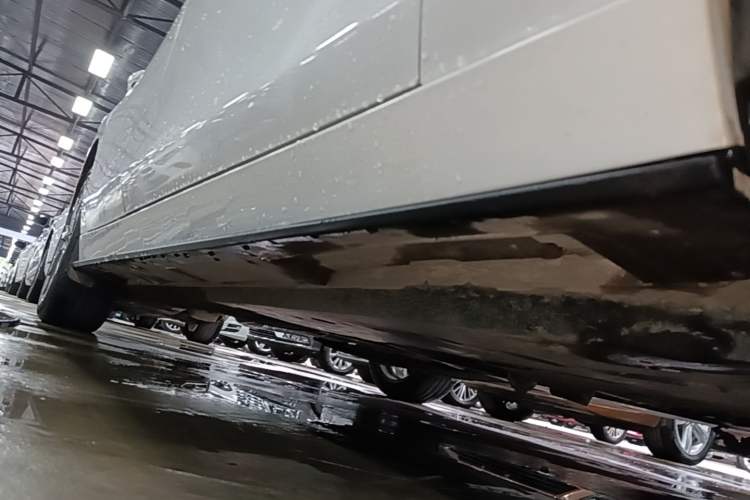 Used Mazda 3 Axela 2021 2.0L Automatic Zhiya Edition Right Side Sill