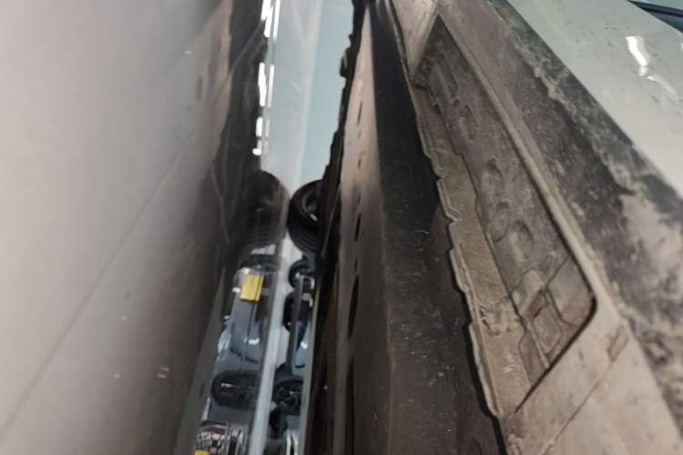 Used Mazda 3 Axela 2021 2.0L Automatic ZhiXuan Edition Right Side Sill