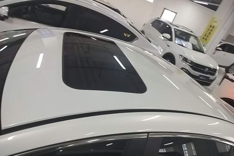 Used Mazda 3 Axela 2021 2.0L Automatic Zhiya Edition Roof