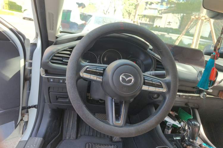 Used Mazda 3 Axela 2021 2.0L Automatic ZhiXuan Edition Steering Wheel