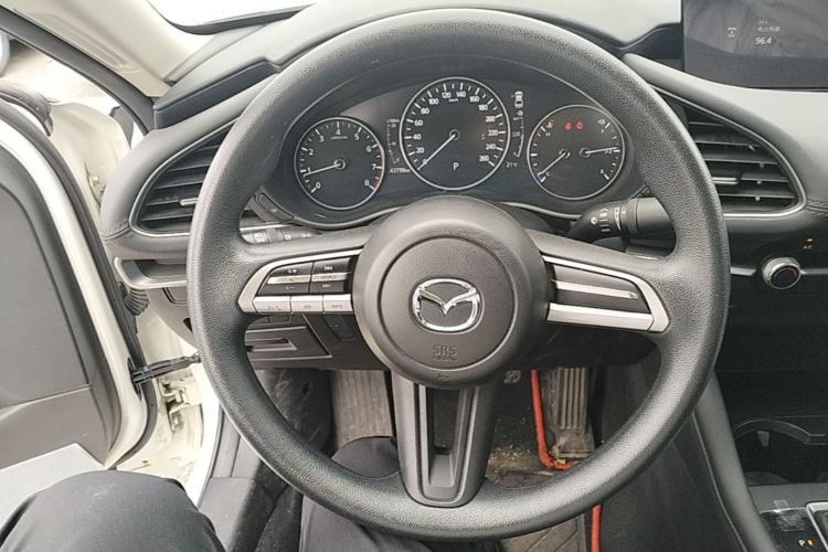 Used Mazda 3 Axela 2021 1.5L Automatic ZhiMei Edition Steering Wheel