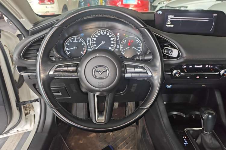 Used Mazda 3 Axela 2021 2.0L Automatic ZhiXuan Edition Steering Wheel