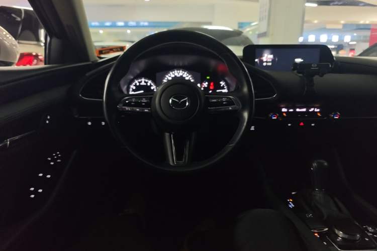 Used Mazda 3 Axela 2021 2.0L Automatic ZhiXuan Edition Steering Wheel
