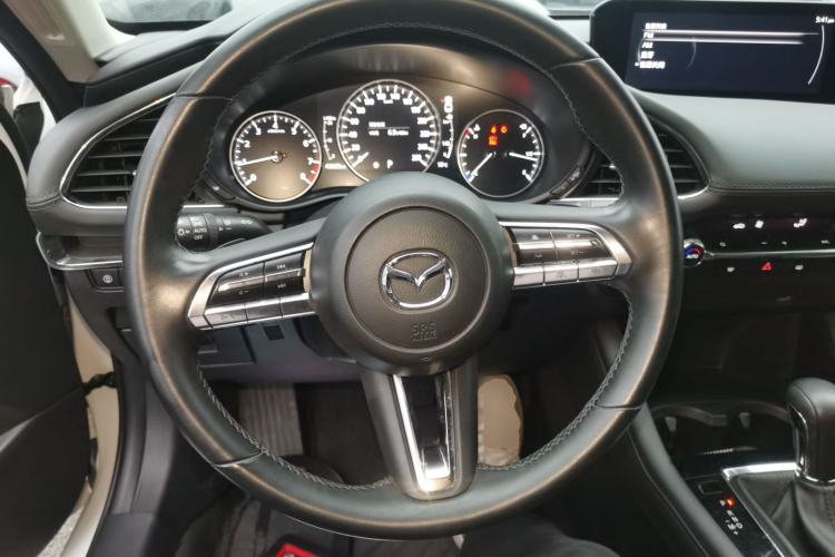 Used Mazda 3 Axela 2021 2.0L Automatic Zhi Rui Edition Steering Wheel