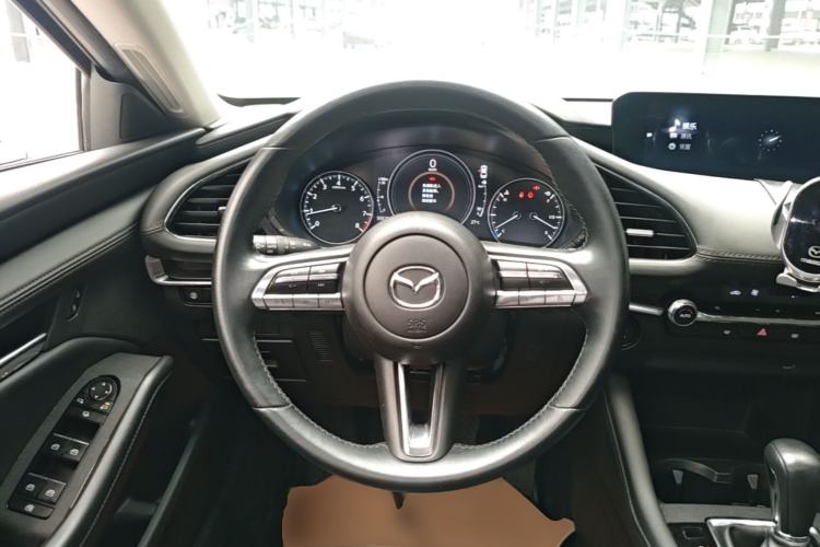 Used Mazda 3 Axela 2021 2.0L Automatic Zhiya Edition Steering Wheel