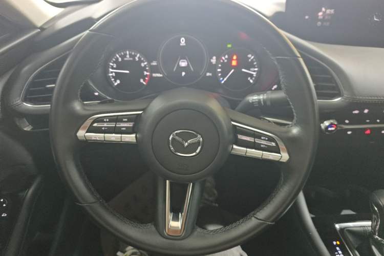 Used Mazda 3 Axela 2021 2.0L Automatic ZhiXuan Edition Steering Wheel