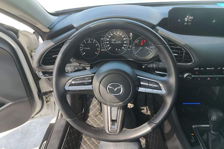Used Mazda 3 Axela 2021 2.0L Automatic Zhiya Edition Steering Wheel