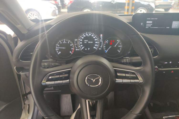 Used Mazda 3 Axela 2021 2.0L Automatic Zhiya Edition Steering Wheel