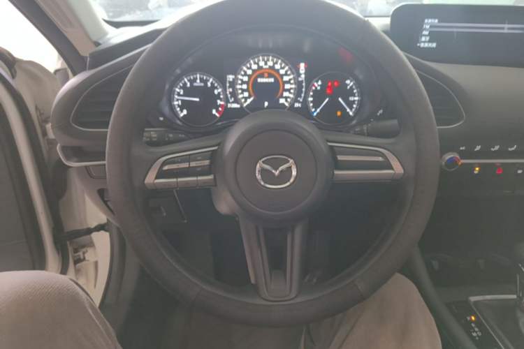 Used Mazda 3 Axela 2021 2.0L Automatic Zhiqing Edition Steering Wheel