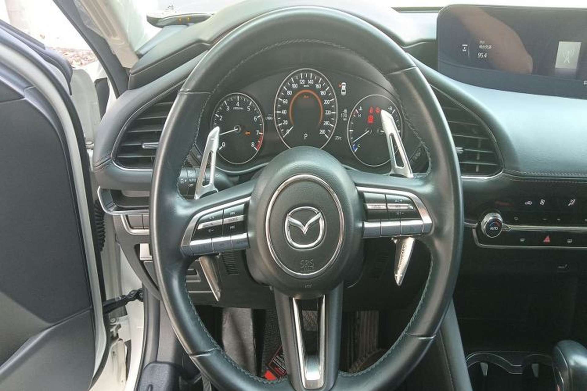Used Mazda 3 Axela 2021 2.0L Automatic ZhiXuan Edition Steering Wheel