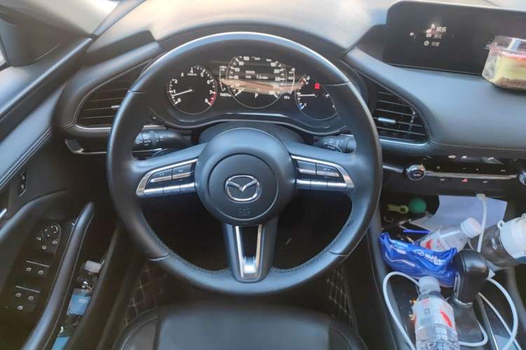 Used Mazda 3 Axela 2021 2.0L Automatic Zhiya Edition Steering Wheel