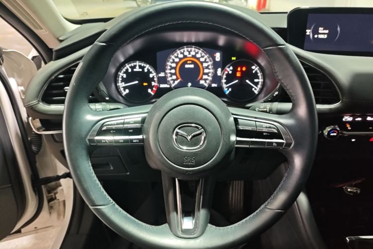 Used Mazda 3 Axela 2021 2.0L Automatic Zhiya Edition Steering Wheel