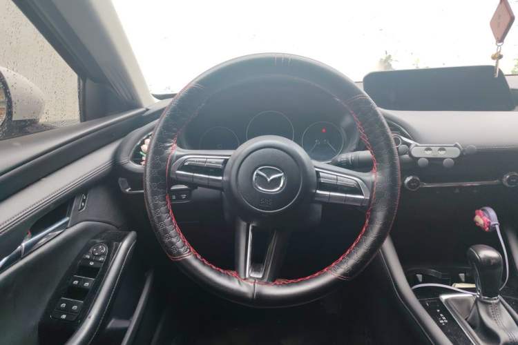Used Mazda 3 Axela 2021 2.0L Automatic Zhiya Edition Steering Wheel