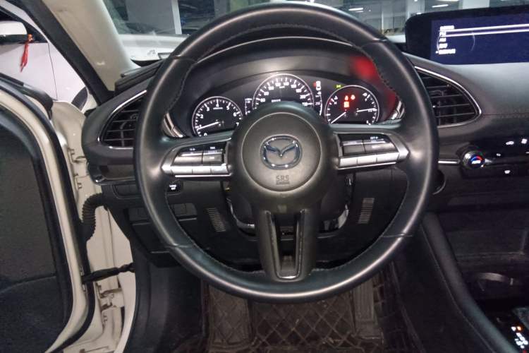 Used Mazda 3 Axela 2021 2.0L Automatic Zhiya Edition Steering Wheel