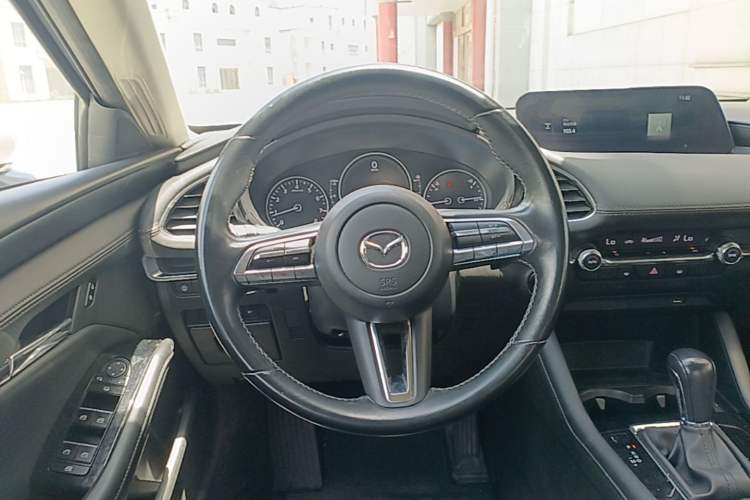 Used Mazda 3 Axela 2021 2.0L Automatic Zhiyao Edition Steering Wheel