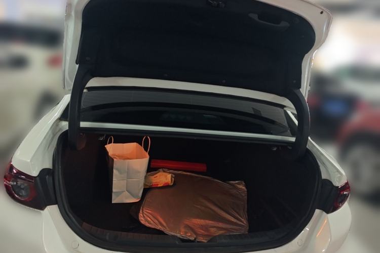 Used Mazda 3 Axela 2021 2.0L Automatic ZhiXuan Edition Trunk
