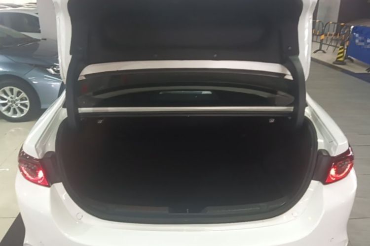 Used Mazda 3 Axela 2021 2.0L Automatic ZhiXuan Edition Trunk