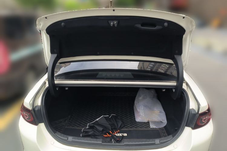Used Mazda 3 Axela 2021 2.0L Automatic Zhiya Edition Trunk