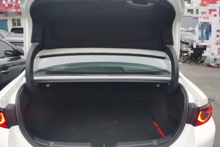 Used Mazda 3 Axela 2021 2.0L Automatic Zhi Rui Edition Trunk