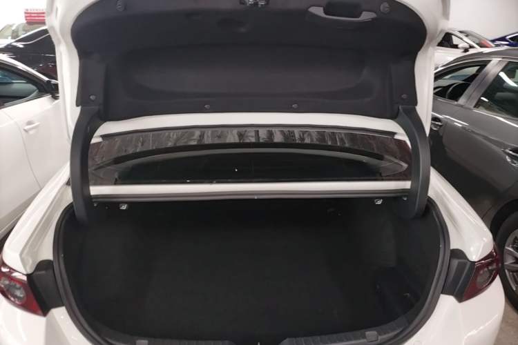 Used Mazda 3 Axela 2021 2.0L Automatic Zhiqing Edition Trunk