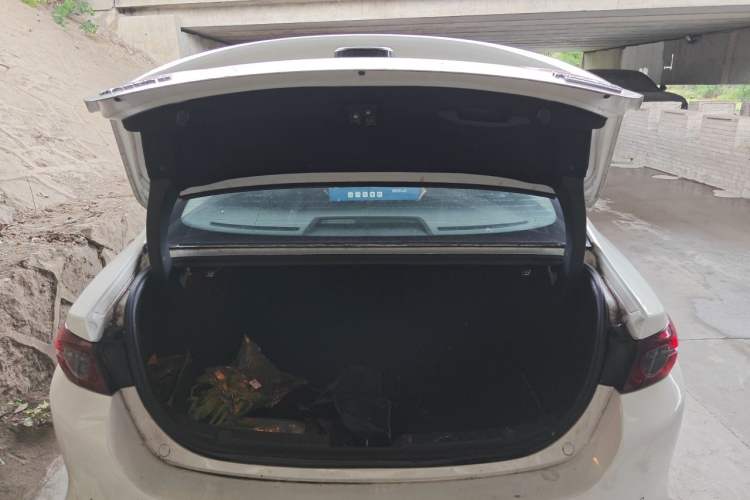 Used Mazda 3 Axela 2021 2.0L Automatic Zhiqing Edition Trunk