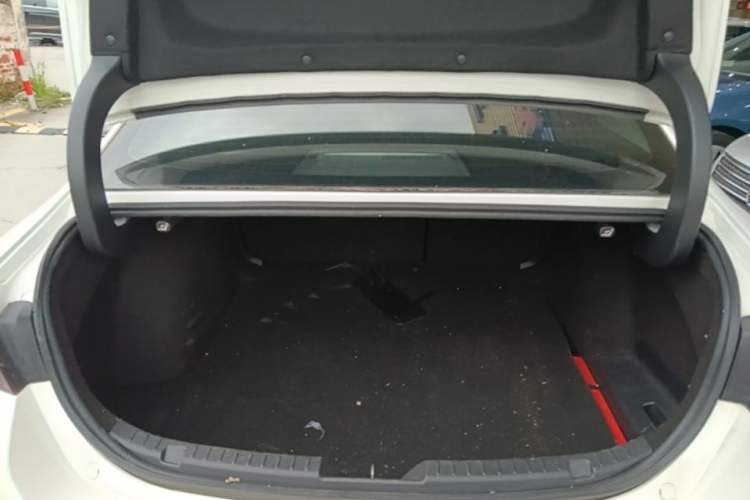 Used Mazda 3 Axela 2021 2.0L Automatic Zhi Rui Edition Trunk