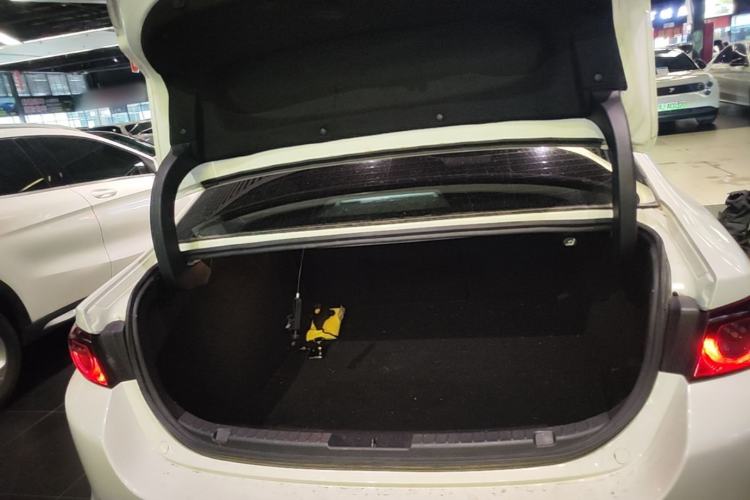 Used Mazda 3 Axela 2021 2.0L Automatic ZhiXuan Edition Trunk