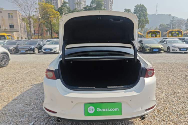 Used Mazda 3 Axela 2021 2.0L Automatic Zhiya Edition Trunk