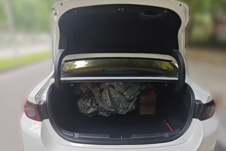 Used Mazda 3 Axela 2021 2.0L Automatic ZhiXuan Edition Trunk
