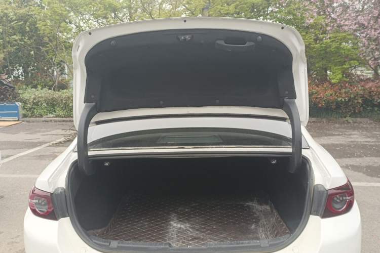 Used Mazda 3 Axela 2021 2.0L Automatic Zhiyao Edition Trunk