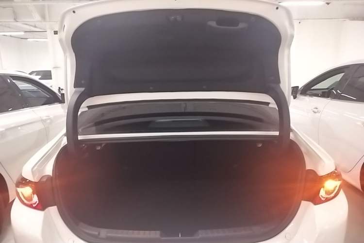 Used Mazda 3 Axela 2021 2.0L Automatic Zhiya Edition Trunk