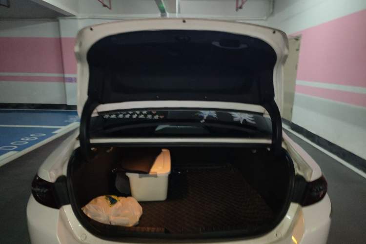 Used Mazda 3 Axela 2021 1.5L Automatic ZhiMei Edition Trunk