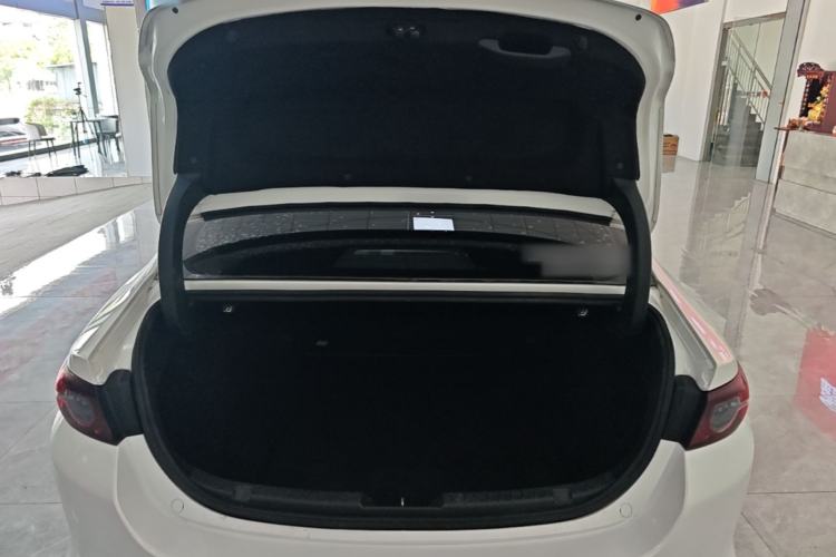 Used Mazda 3 Axela 2021 2.0L Automatic Zhiqing Edition Trunk