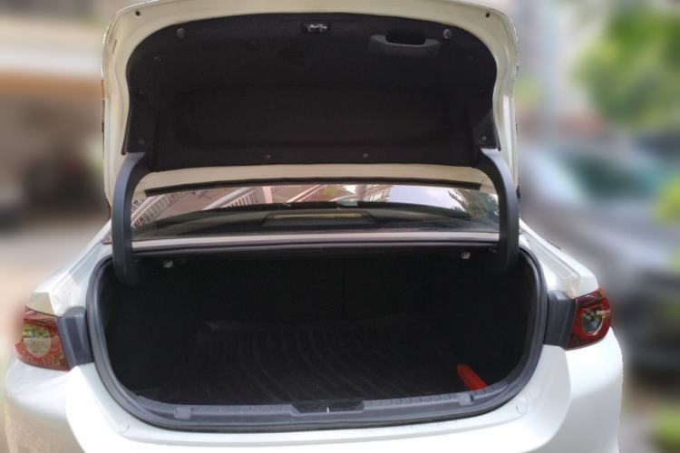 Used Mazda 3 Axela 2021 2.0L Automatic Zhi Rui Edition Trunk