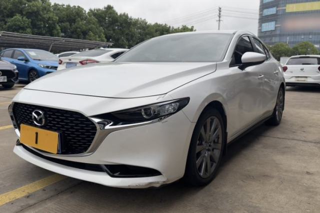 Mazda 3 Axela 2021 2.0L Automatic Zhiya Edition с пробегом